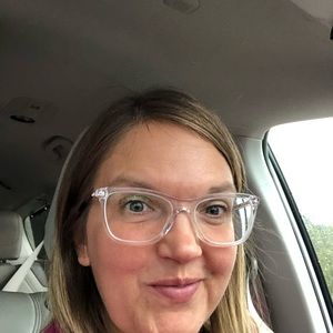 Meet your Posher, Mandy